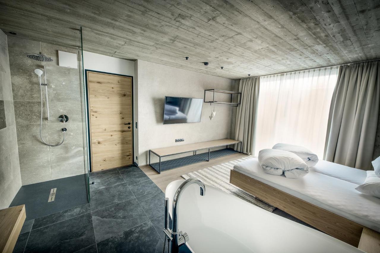 Glanz & Glory Appartements Laengenfeld Exteriör bild